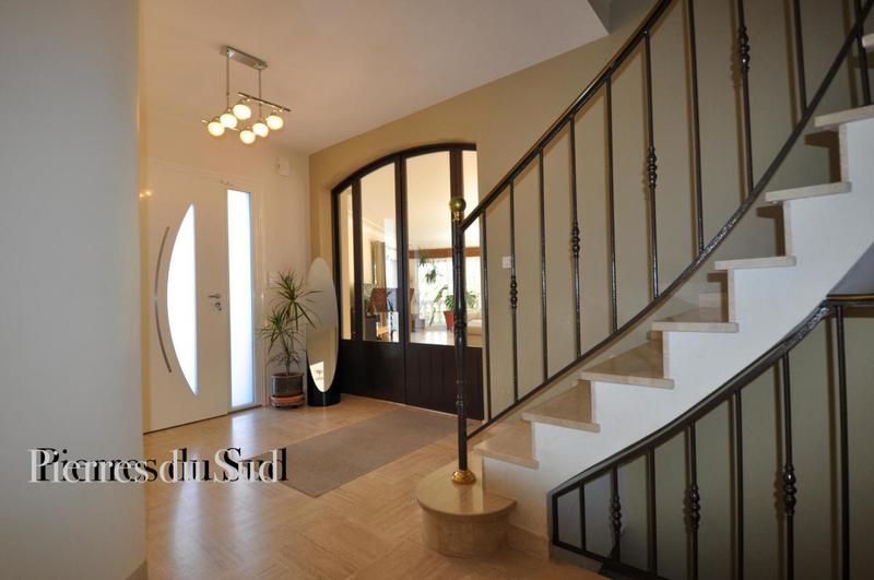 Maison - 350 m² - 6 pièces