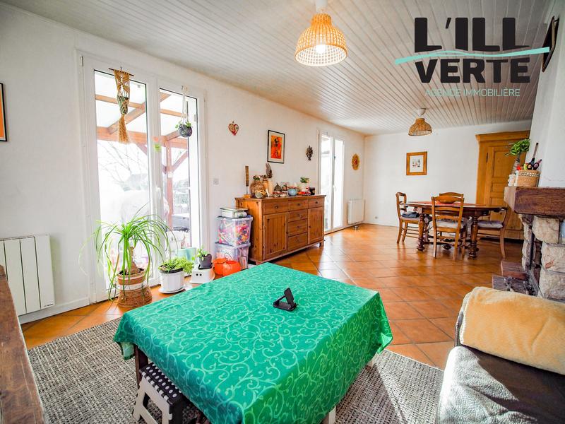 Maison - 90 m² - 5 pièces