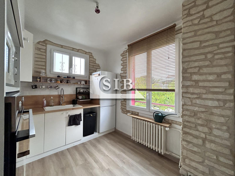 Maison - 96 m² - 4 pièces