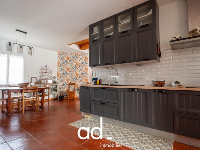 Maison - 178 m² - 6 pièces