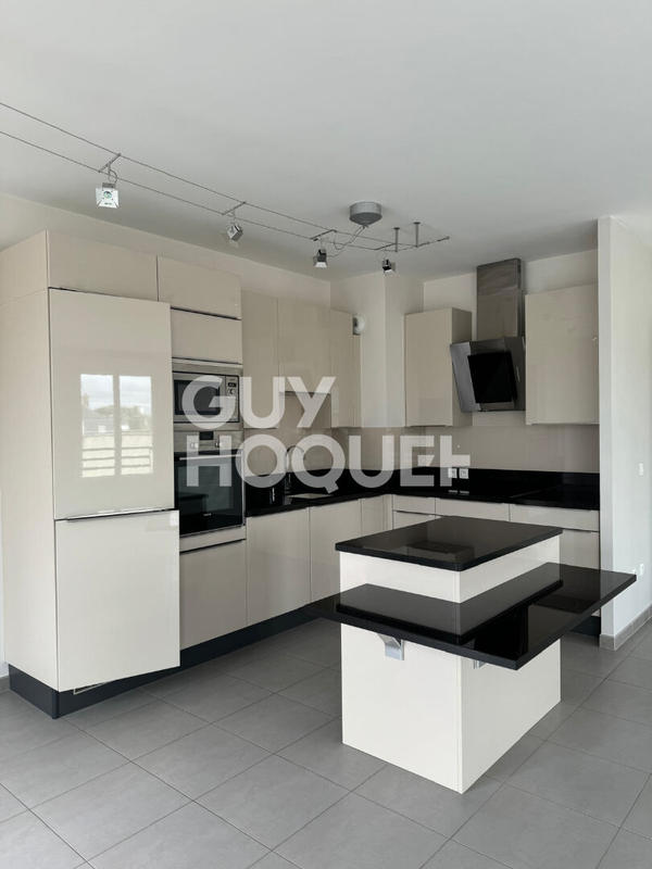 Appartement - 107 m² - 4 pièces