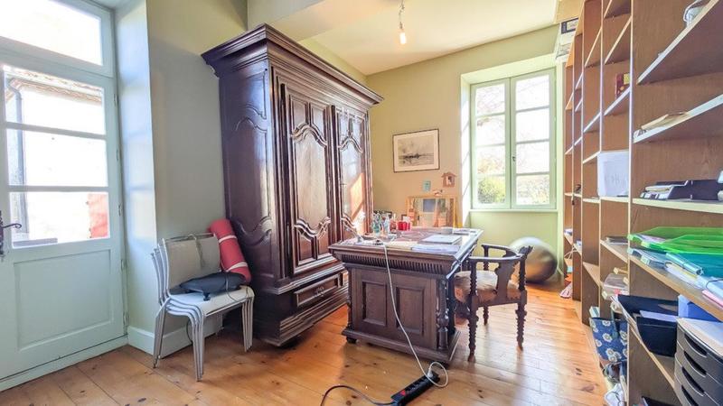 Maison de maîtres - 460 m² - 10 pièces