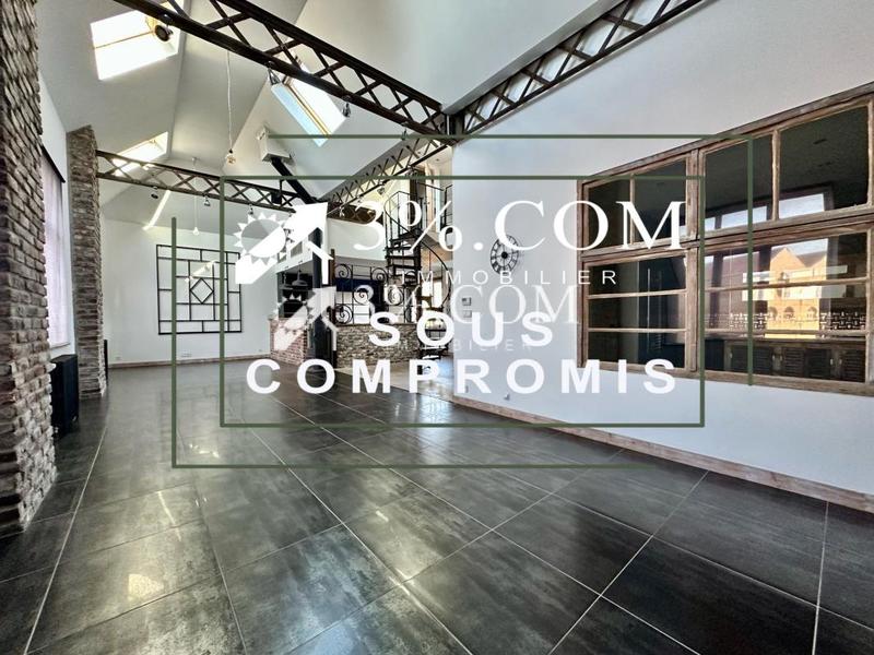 Loft - 143 m² - 5 pièces