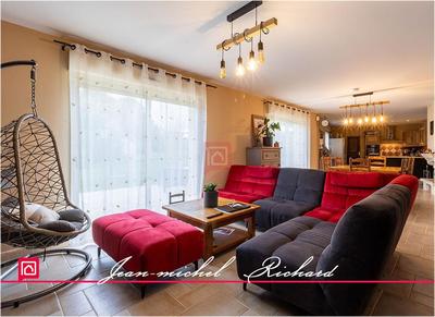 Maison - 165 m² - 7 pièces