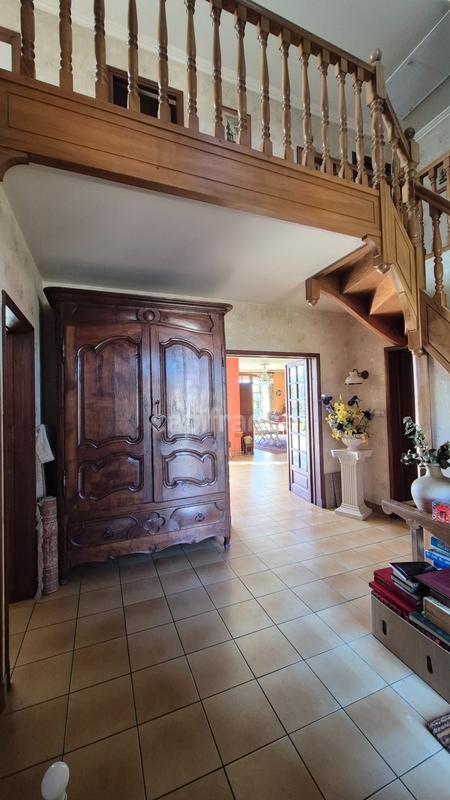 Maison - 200 m² - 6 pièces