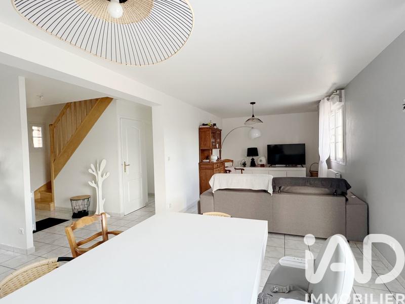 Maison - 93 m² - 4 pièces