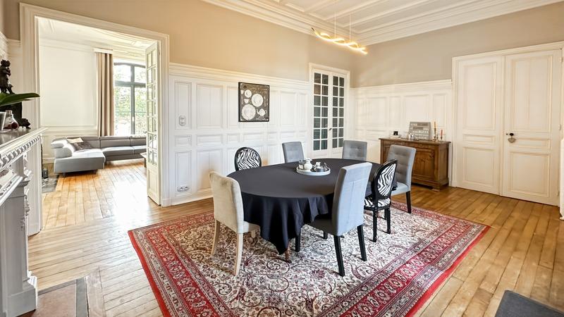 Maison bourgeoise - 240 m² - 8 pièces