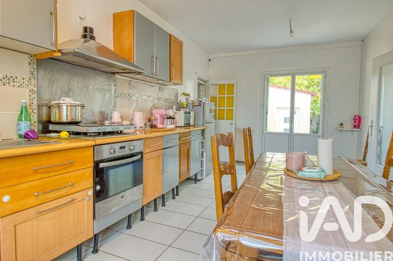 Maison - 90 m² - 5 pièces