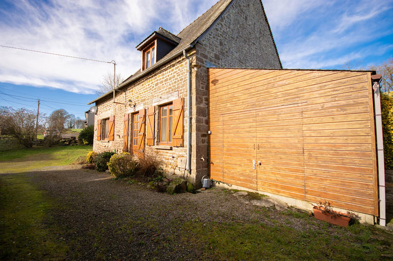 Maison - 92 m² - 5 pièces