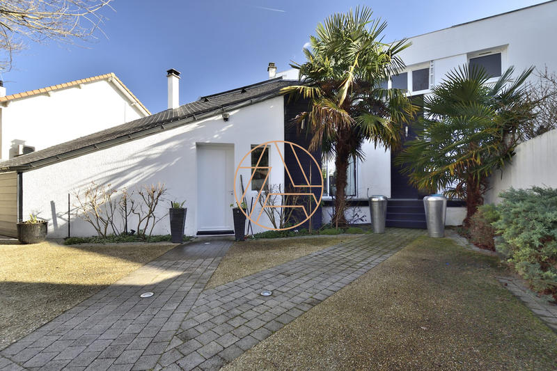 Maison contemporaine - 156 m² - 6 pièces