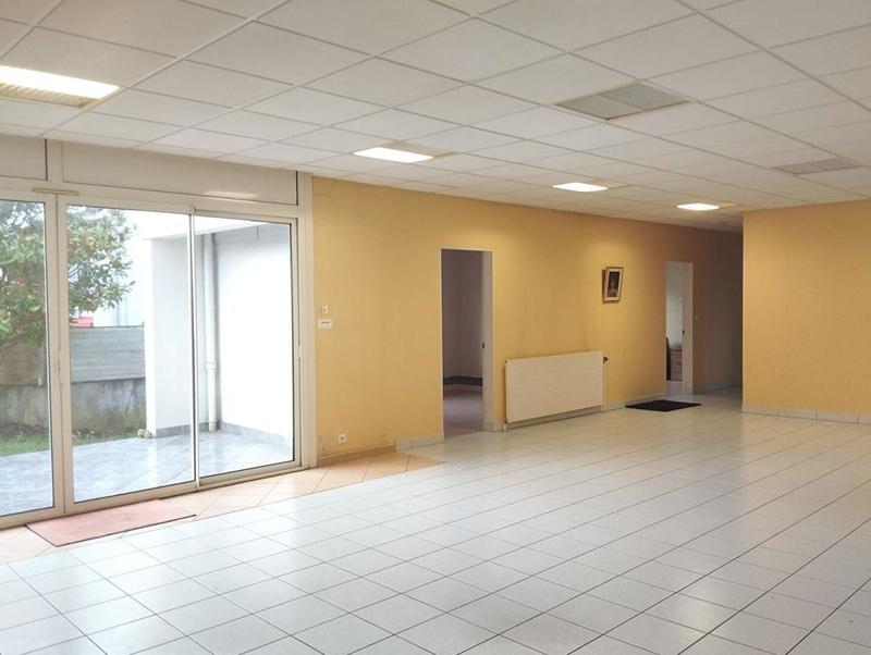 Maison - 243 m² - 10 pièces