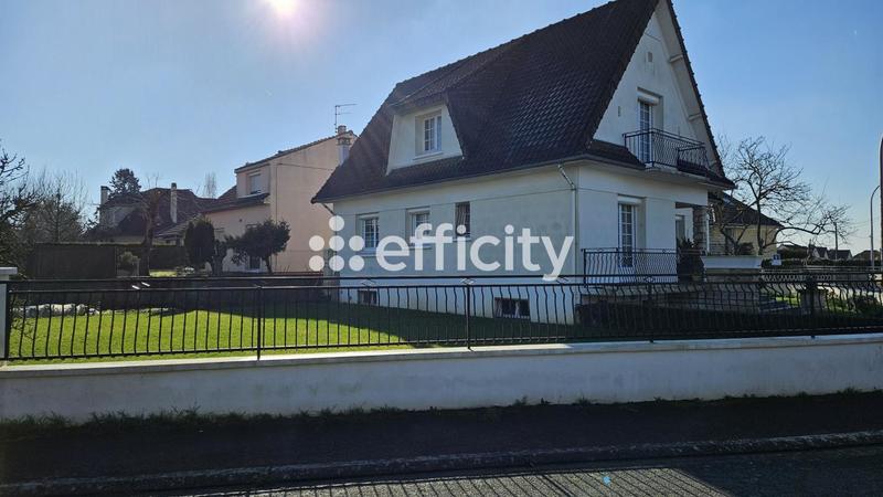 Maison - 166 m² - 7 pièces