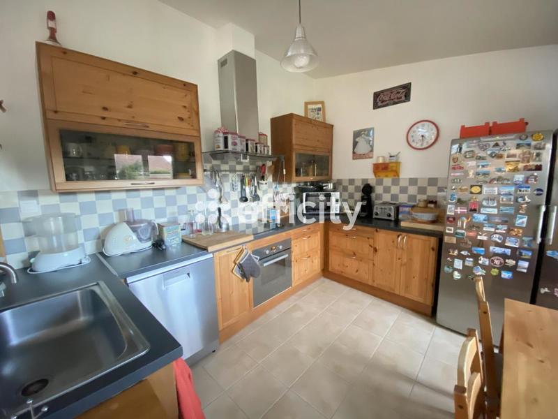 Maison - 184 m² - 8 pièces