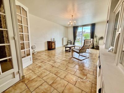 Maison - 102 m² - 5 pièces