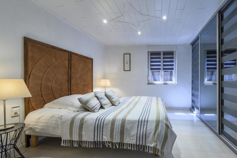 Maison - 405 m² - 6 pièces