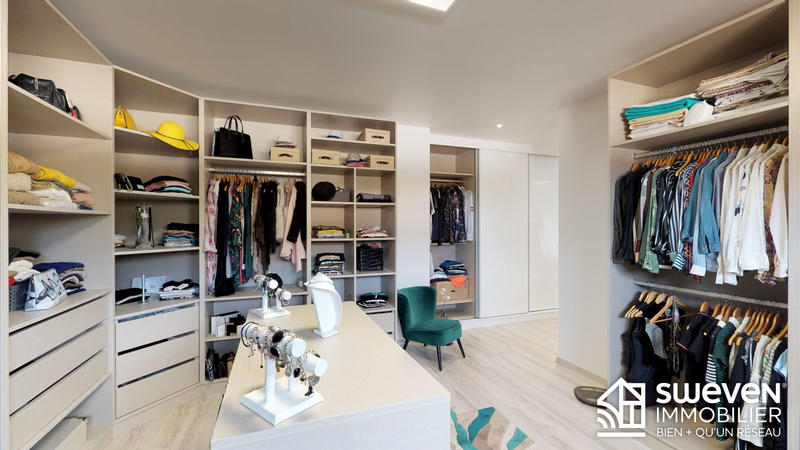 Villa - 250 m² - 7 pièces