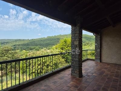 Maison - 167 m² - 5 pièces