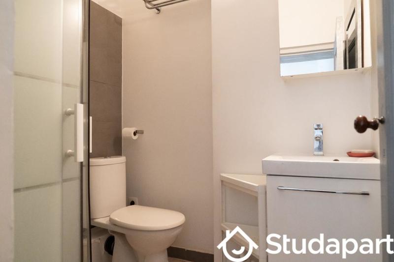 Chambre - 12 m² - 1 pièce