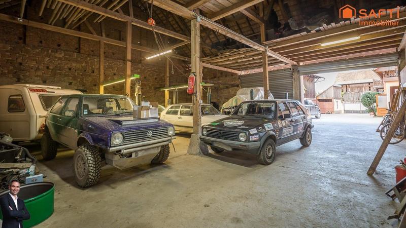 Maison - 260 m² - 12 pièces