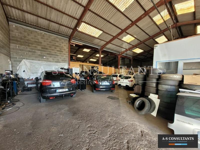 Local commercial - 900 m²