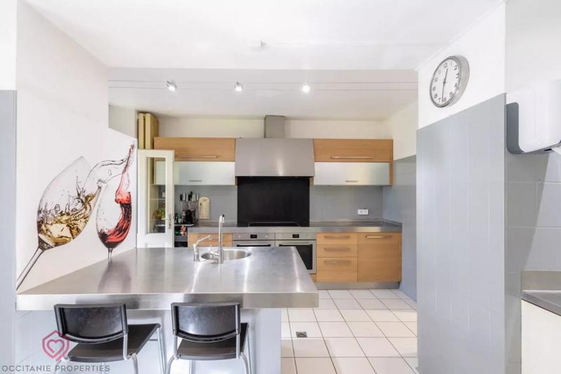 Maison de maîtres - 540 m² - 13 pièces