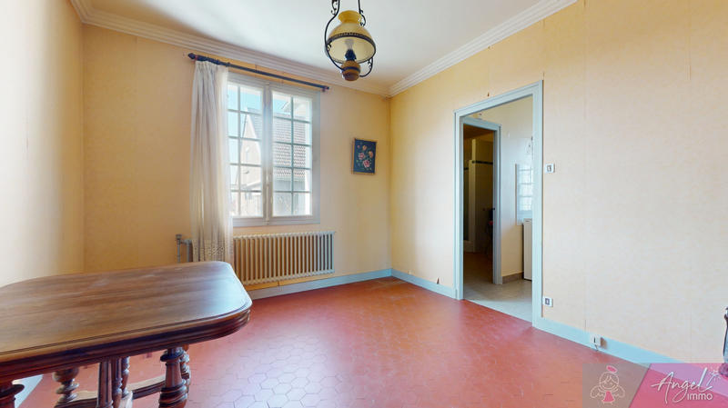 Maison - 188 m² - 8 pièces