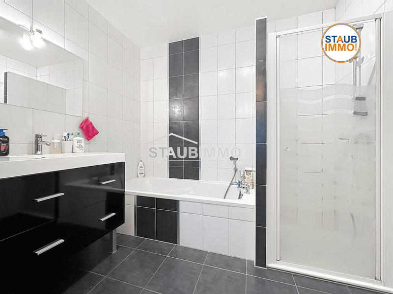 Appartement - 79 m² - 3 pièces