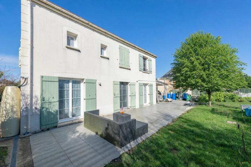 Maison - 108 m² - 5 pièces