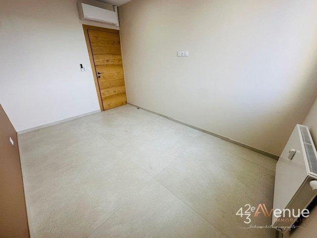 Appartement - 92 m² - 3 pièces