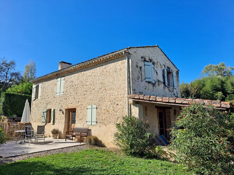 Maison - 283 m² - 10 pièces