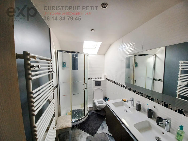 Maison - 85 m² - 5 pièces