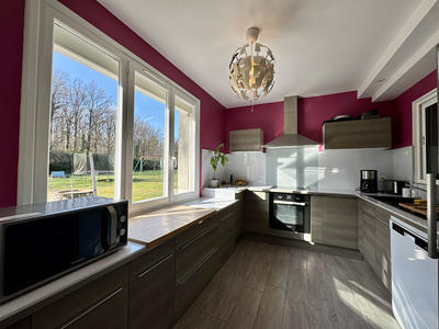 Maison - 200 m² - 7 pièces