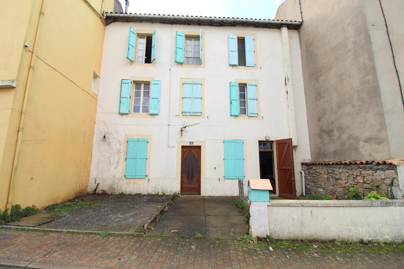 Maison - 208 m² - 10 pièces