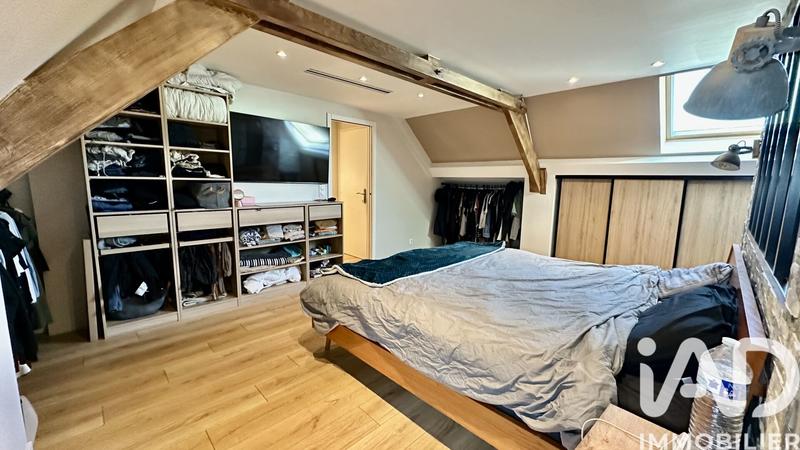 Maison - 137 m² - 7 pièces