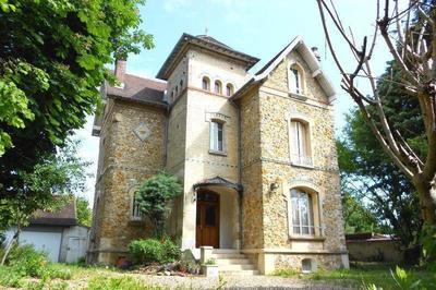 Appartement - 175 m² - 9 pièces