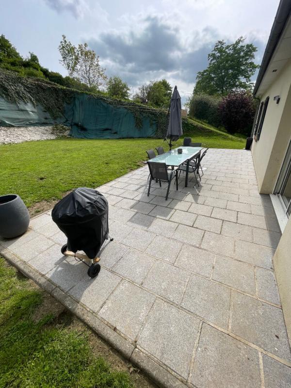 Pavillon - 130 m² - 6 pièces