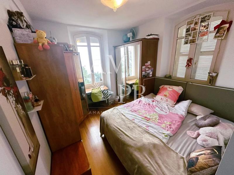 Appartement - 75 m² - 3 pièces
