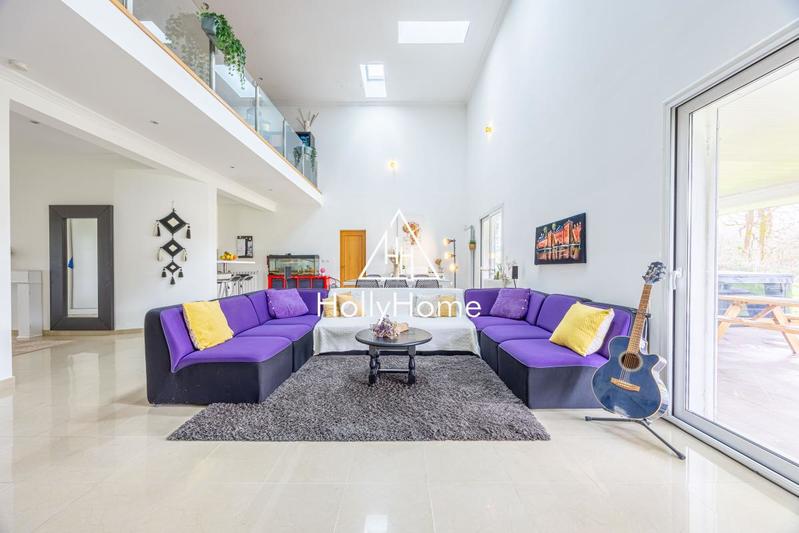 Maison ancienne - 213 m² - 6 pièces