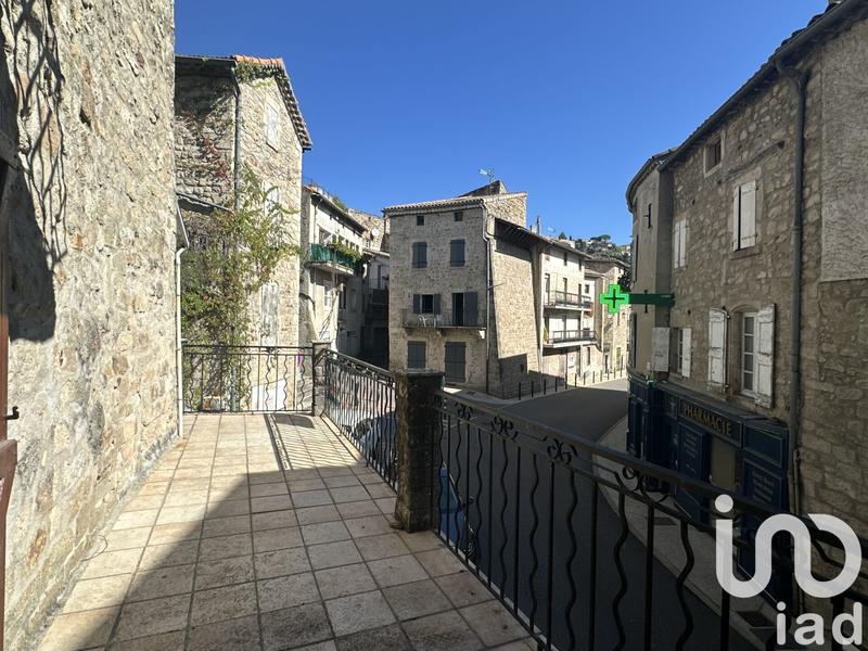 Maison de village - 125 m² - 9 pièces