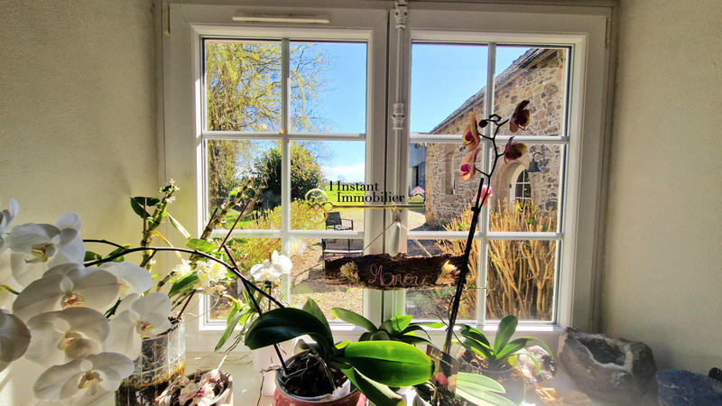 Demeure - 256 m² - 13 pièces