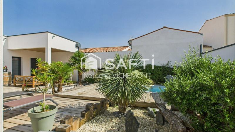 Maison - 223 m² - 5 pièces