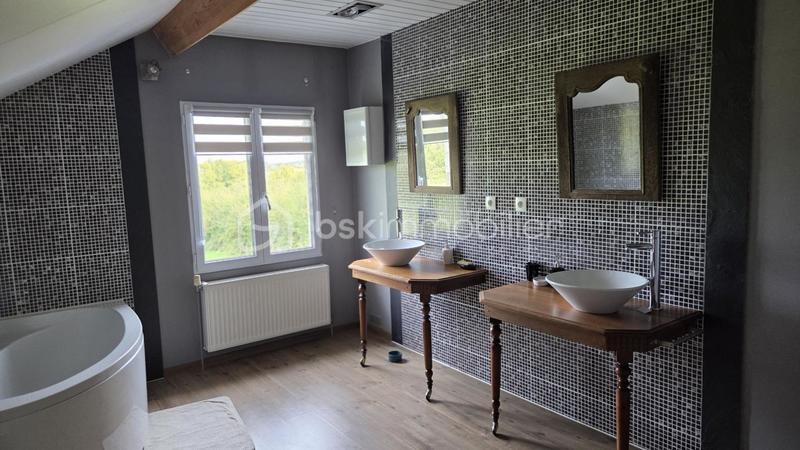 Maison - 150 m² - 5 pièces