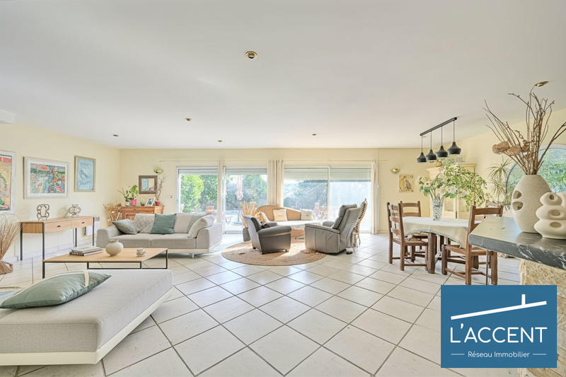 Maison - 143 m² - 4 pièces