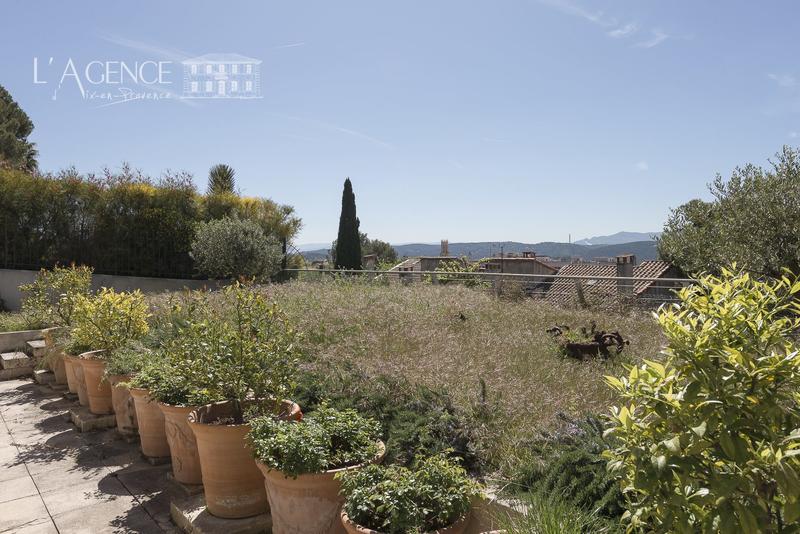 Appartement - 200 m² - 4 pièces