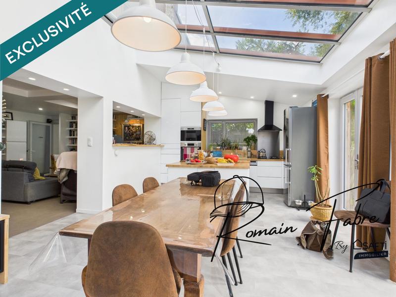 Villa - 980 m² - 34 pièces