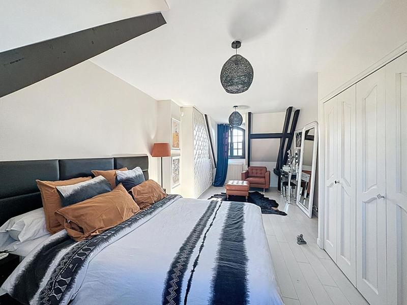 Maison - 162 m² - 6 pièces