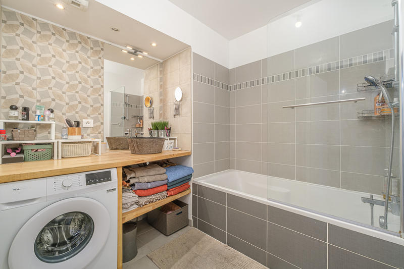 Appartement - 82 m² - 4 pièces