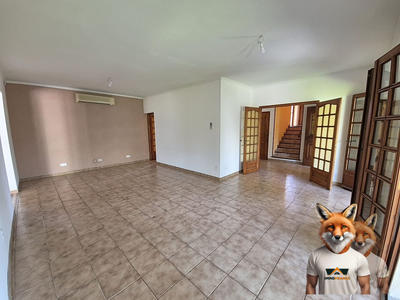 Maison traditionnelle - 186 m² - 8 pièces