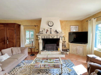 Propriété - 453 m² - 16 pièces