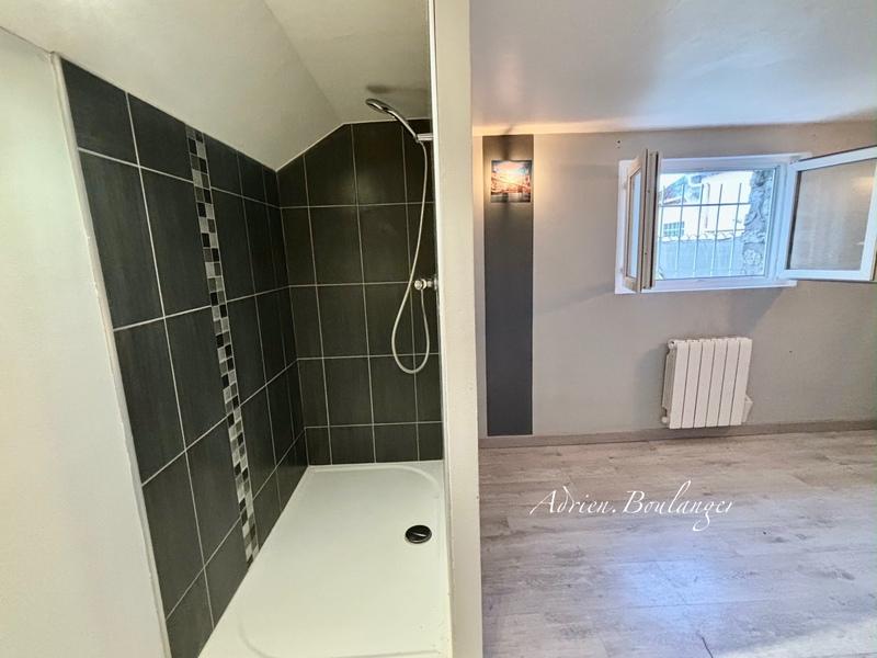 Maison - 98 m² - 5 pièces